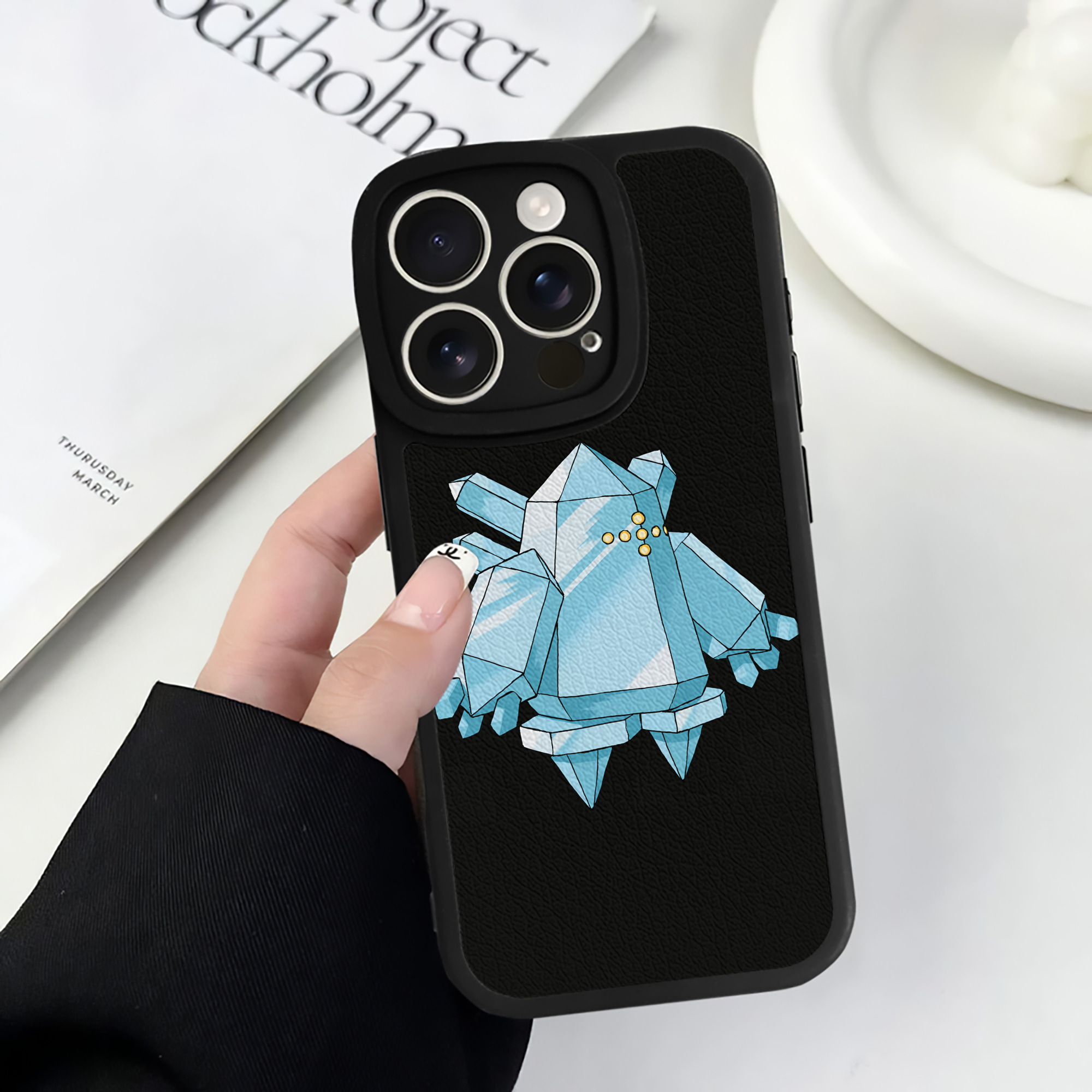（画像用） ポケットモンスター Pokémon 【iPhone 16シリーズ対応】シリコンスマホケース（レザー調） 材質：シリコン